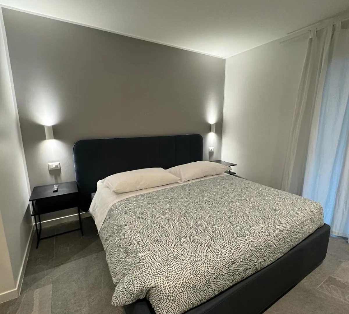 Alla Casa Di Gio Milano 0*,  İtalya
